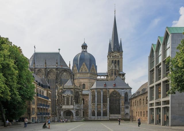 Study in Aachen in English: RWTH, engineering careers and costs