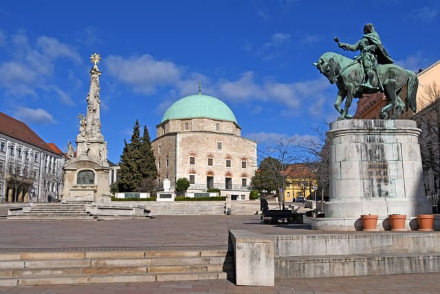 Pécs